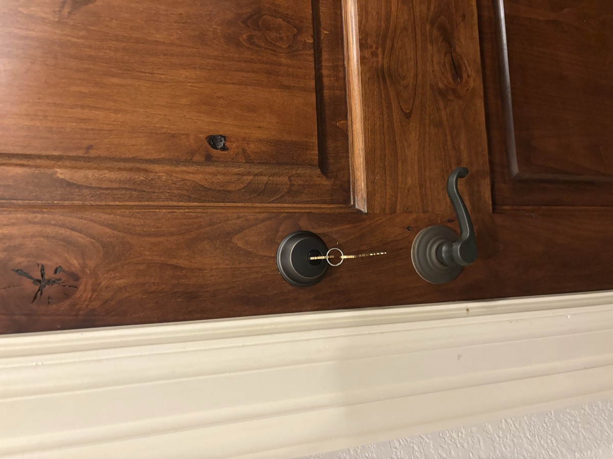 Residential door lock with key, Right Choice Locksmith